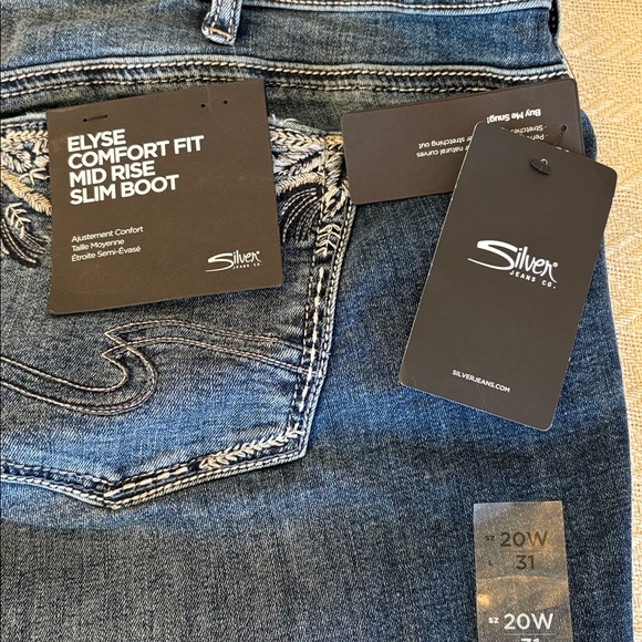 NWT 20W Silver Elyse Comfort Fit Mid Rise Slim Boot cut blue denim jeans - Picture 8 of 9